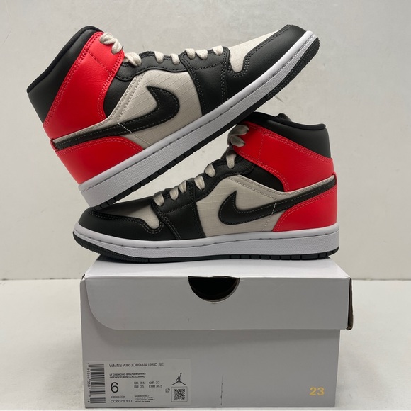 Nike Air Jordan 1 Retro Mid WMNS SE “Newspaper” 2022 - Picture 3 of 4